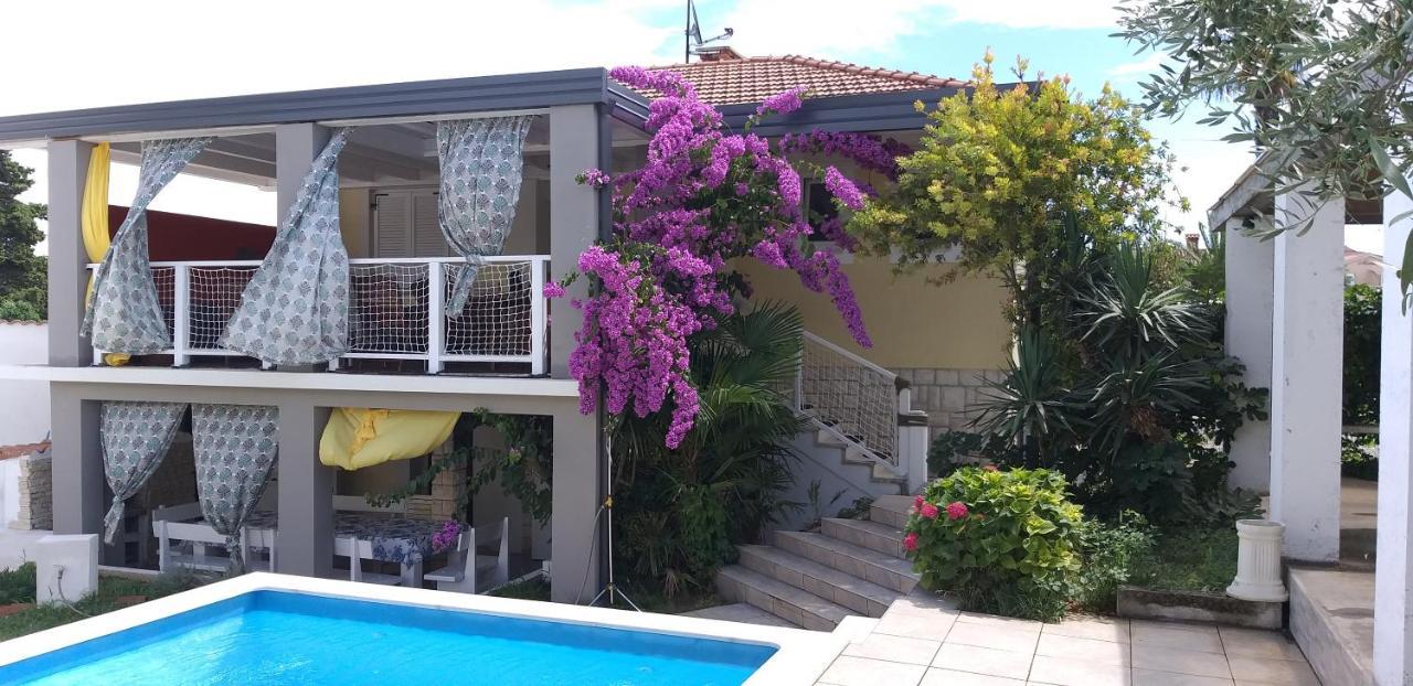 Holiday Homes Mare Holiday home *