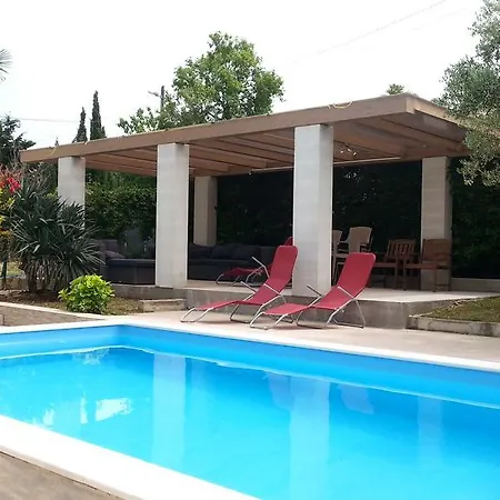 Holiday Homes Mare Premantura Exterior photo