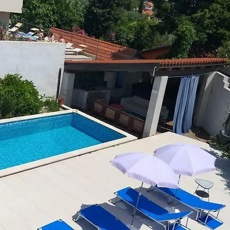 Holiday Homes Mare Premantura Exterior photo